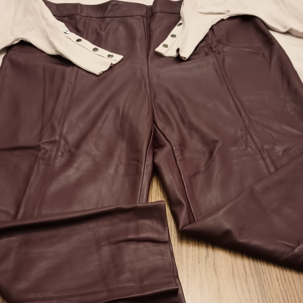 Ann Taylor Sze 16 Burgundy Faux Leather Pants